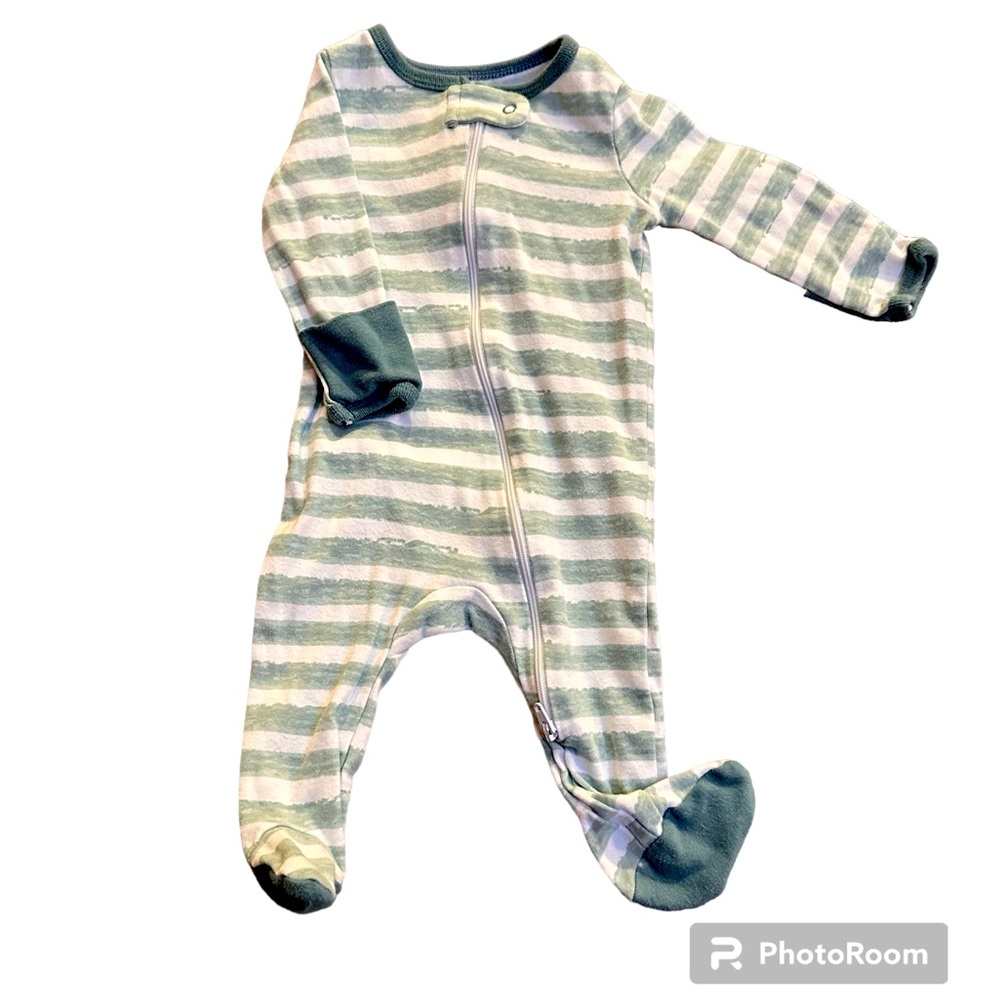 Cloud Island Unisex Baby Onesie Size 0-3 mo Zip-up sleeper w/ anti scratch folds
